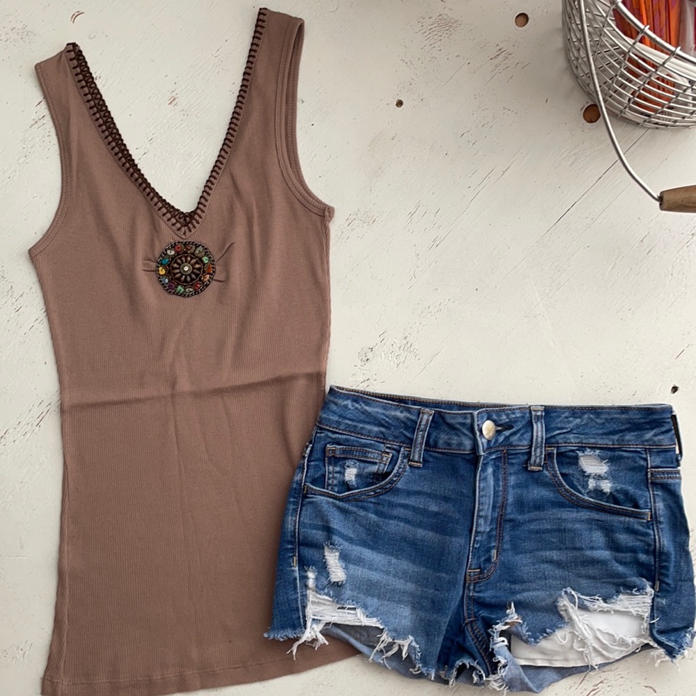 [ Avenue of The Stars Light Brown Tank Top ] med